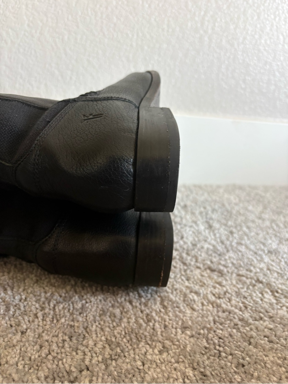Frye Molly Black Leather Riding Boots size 8 - Picture 10 of 10